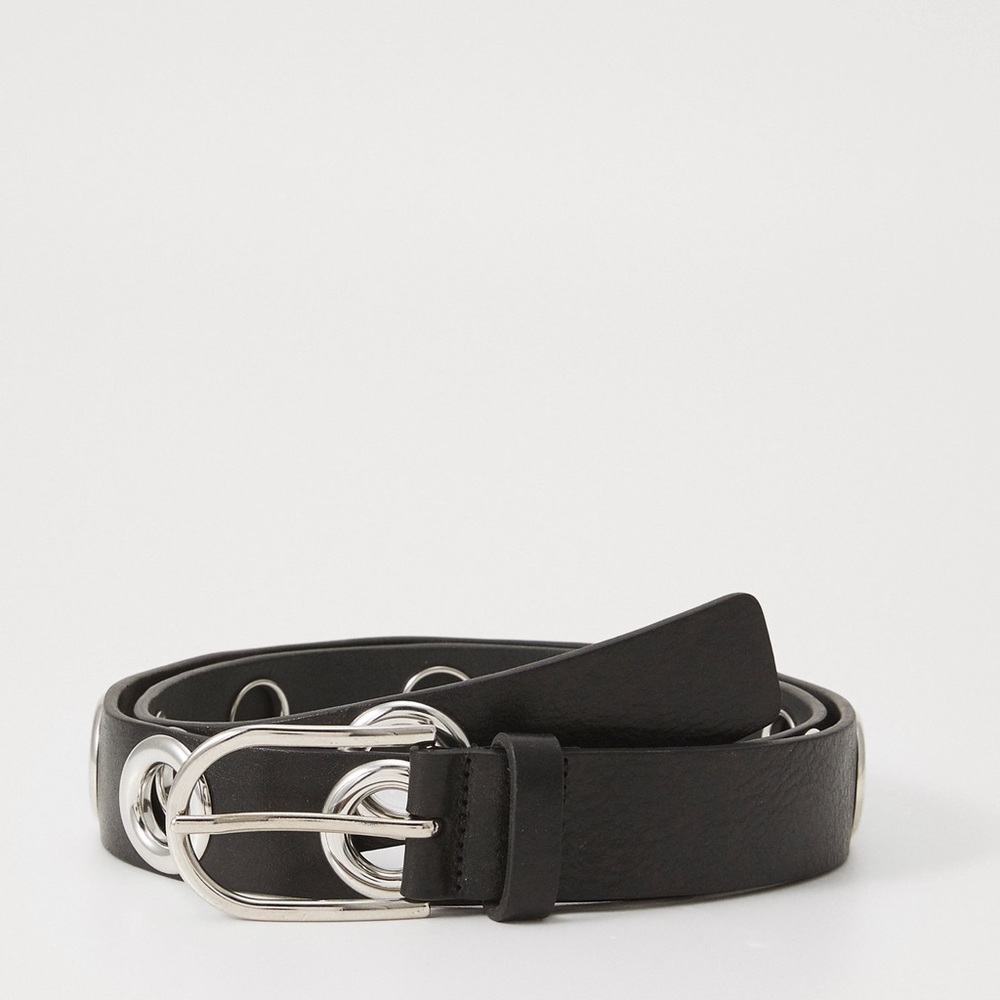 Closed black leather eyelet belt… It’s perfect! Brand new with tags!